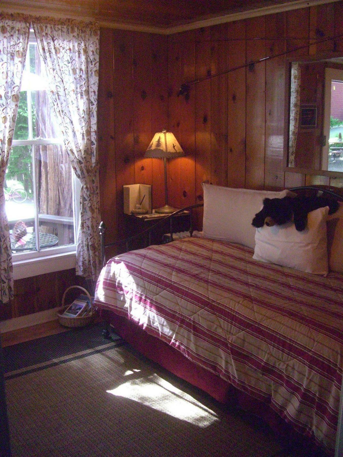 Tahoma Meadows - Sugar Pine Cabin Exterior photo